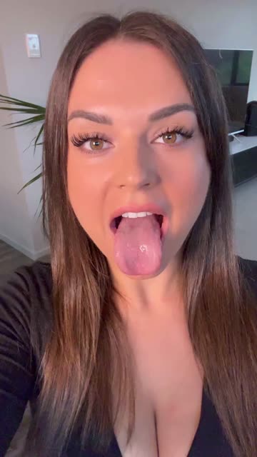 amateur solo latina big tits busty 