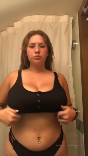 amateur big tits huge tits blonde free porn video