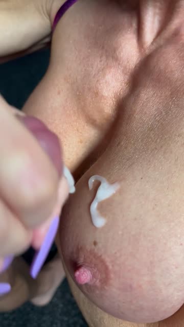 amateur big tits cumshot nsfw video