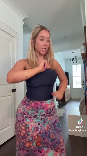 ass tiktok big tits nsfw video