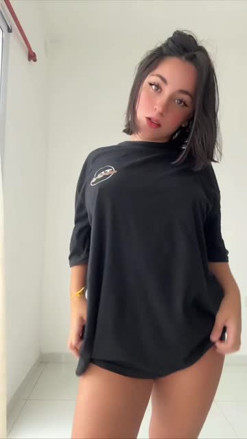 brunette teen cute 