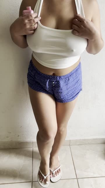 ass feet teen asian braless big ass nsfw video