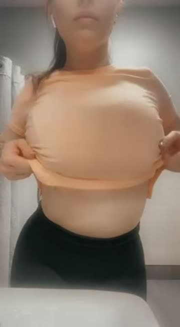 big tits busty gym xxx video