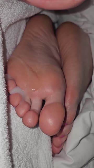 feet cumshot feet fetish foot cum on feet foot fetish porn video