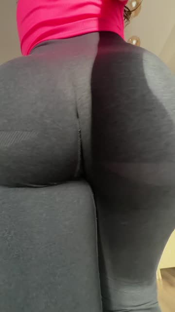 yoga pants ass big ass free porn video