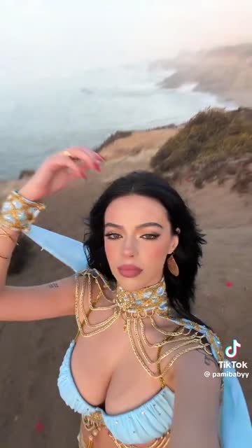cleavage tits natural tits big tits sex video