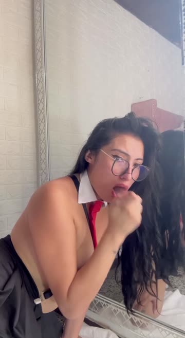 blowbang deepthroat solo finger in mouth 