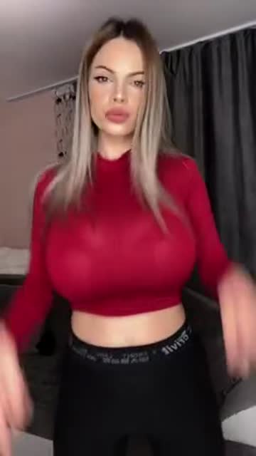 huge tits bouncing tiktok 