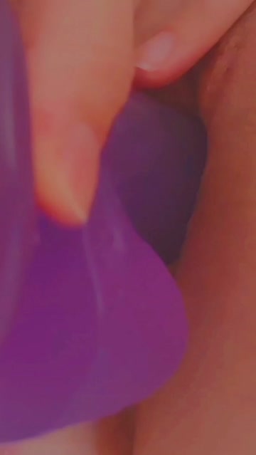 wet pussy masturbating babe orgasm tight pussy dildo amateur sex video