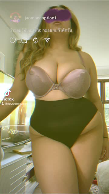thick thighs curvy sfw tease big tits thick amateur 