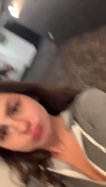 cumshot brunette blowjob xxx video
