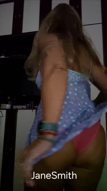 exhibitionism voyeur milf pilatesmilf exhibitionist sensual porn video